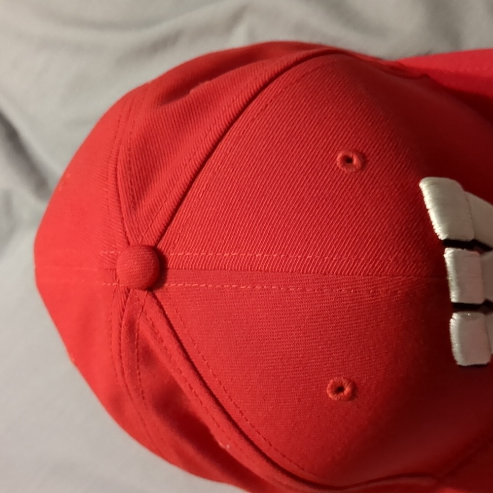 Wisconsin Badgers Top Of The World fitted hat - Picture 15 of 15